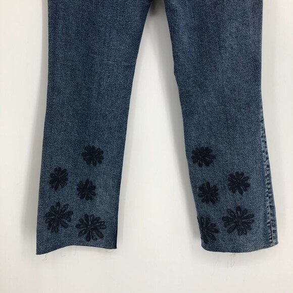 NWT Desigual Medium Wash Floral Embroidered Flared Jeans size 6 - Picture 10 of 15